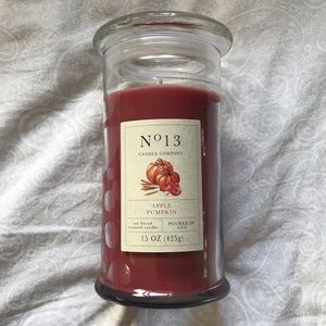 NWT Apple Cinnamon 15 oz Scented Candle